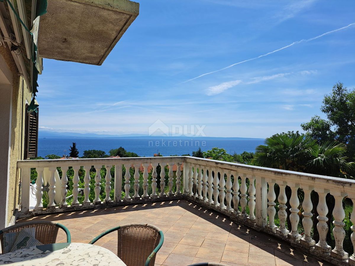 OPATIJA, OPRIĆ - 3 appartamenti su un terreno di 1900 m2 