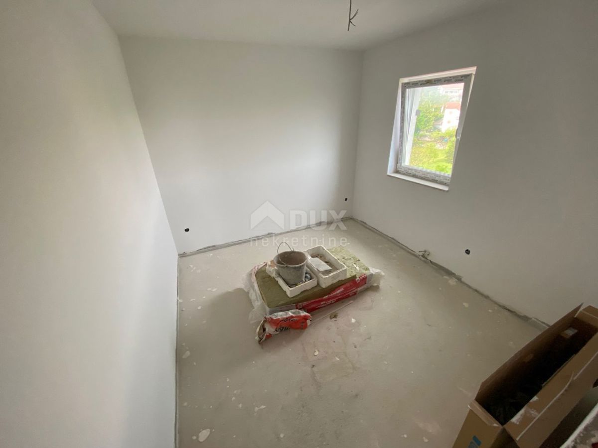 RIJEKA, MARČELJI - Appartamento con 2 camere da letto in una nuova costruzione con vista mare + giardino! OPPORTUNITÀ!