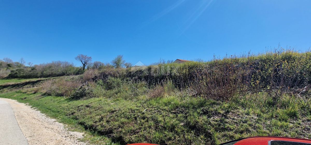 ISTRIA, BUJE - Terreno edificabile in posizione incantevole con vista panoramica