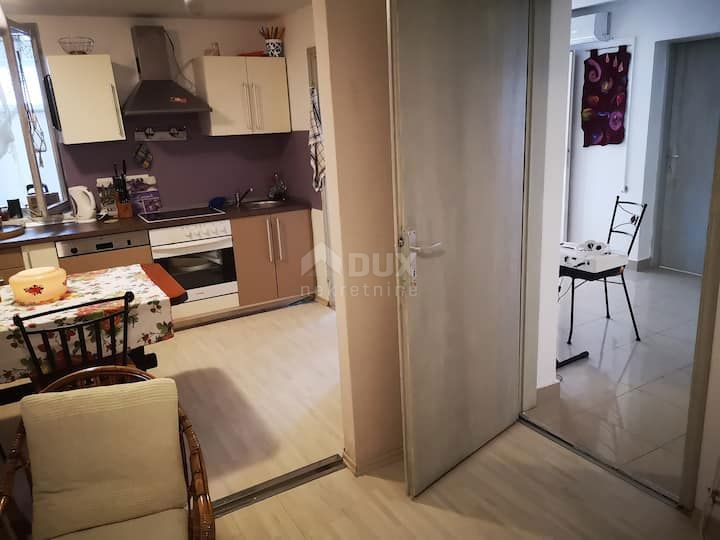 CRIKVENICA - bellissimo appartamento con 2 camere da letto e terrazza in un'ottima posizione