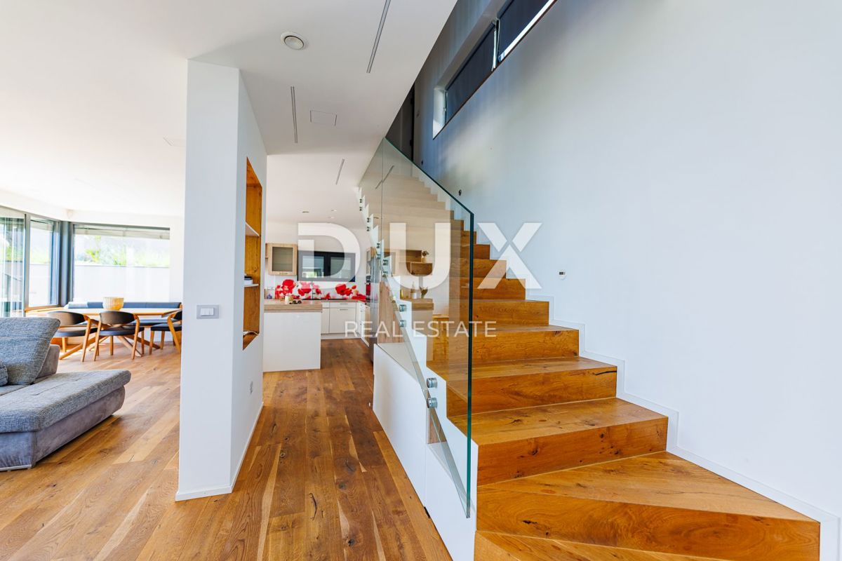 OPATIJA, BREGI - casa indipendente 180m2 con vista panoramica sul mare + giardino 600m2