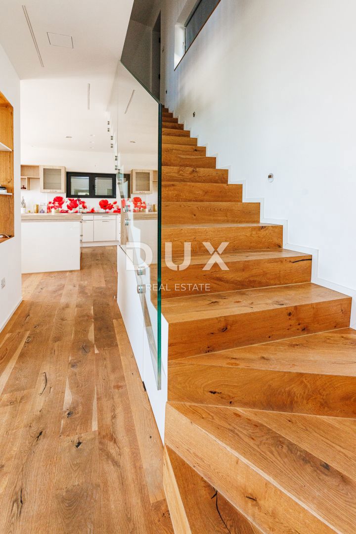 OPATIJA, BREGI - casa indipendente 180m2 con vista panoramica sul mare + giardino 600m2