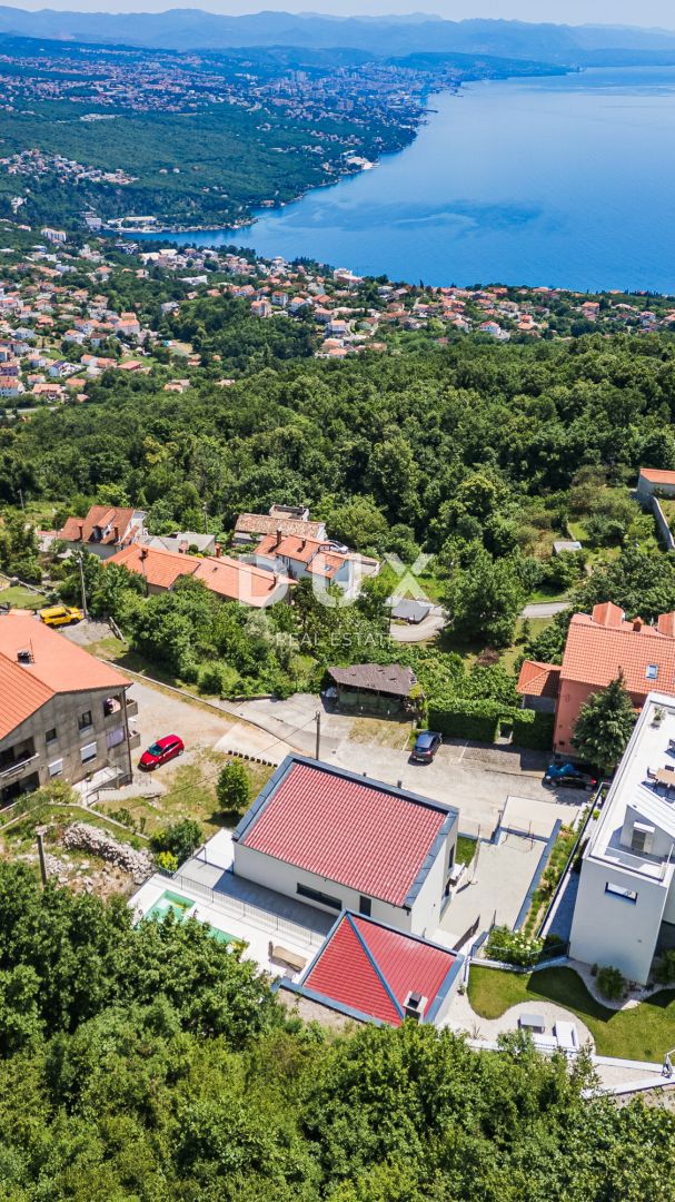 OPATIJA, BREGI - casa indipendente 180m2 con vista panoramica sul mare + giardino 600m2