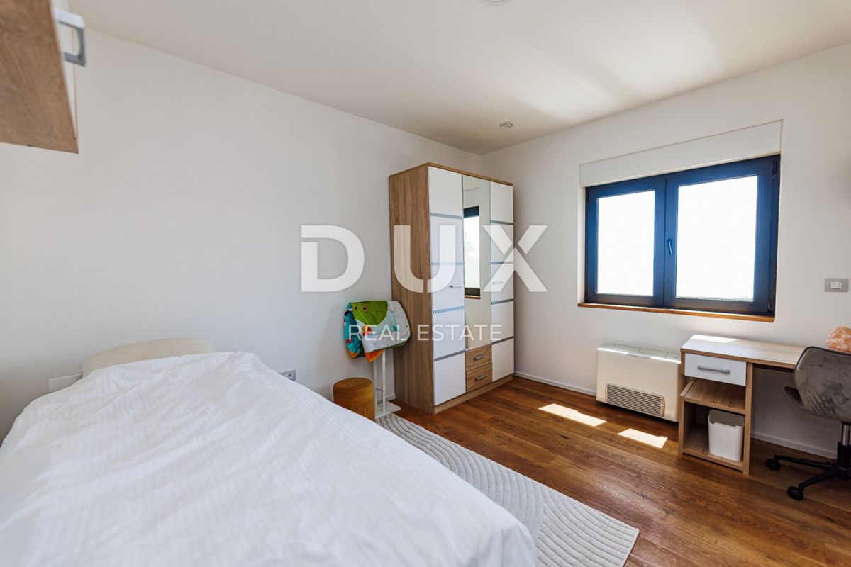 OPATIJA, BREGI - casa indipendente 180m2 con vista panoramica sul mare + giardino 600m2