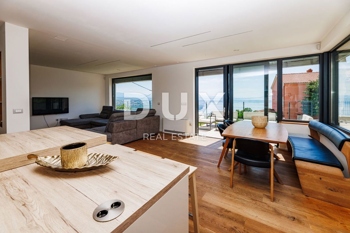 OPATIJA, BREGI - casa indipendente 180m2 con vista panoramica sul mare + giardino 600m2