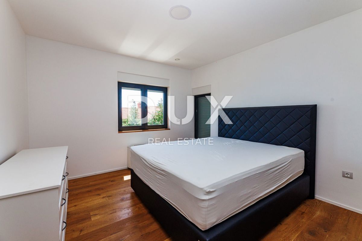 OPATIJA, BREGI - casa indipendente 180m2 con vista panoramica sul mare + giardino 600m2