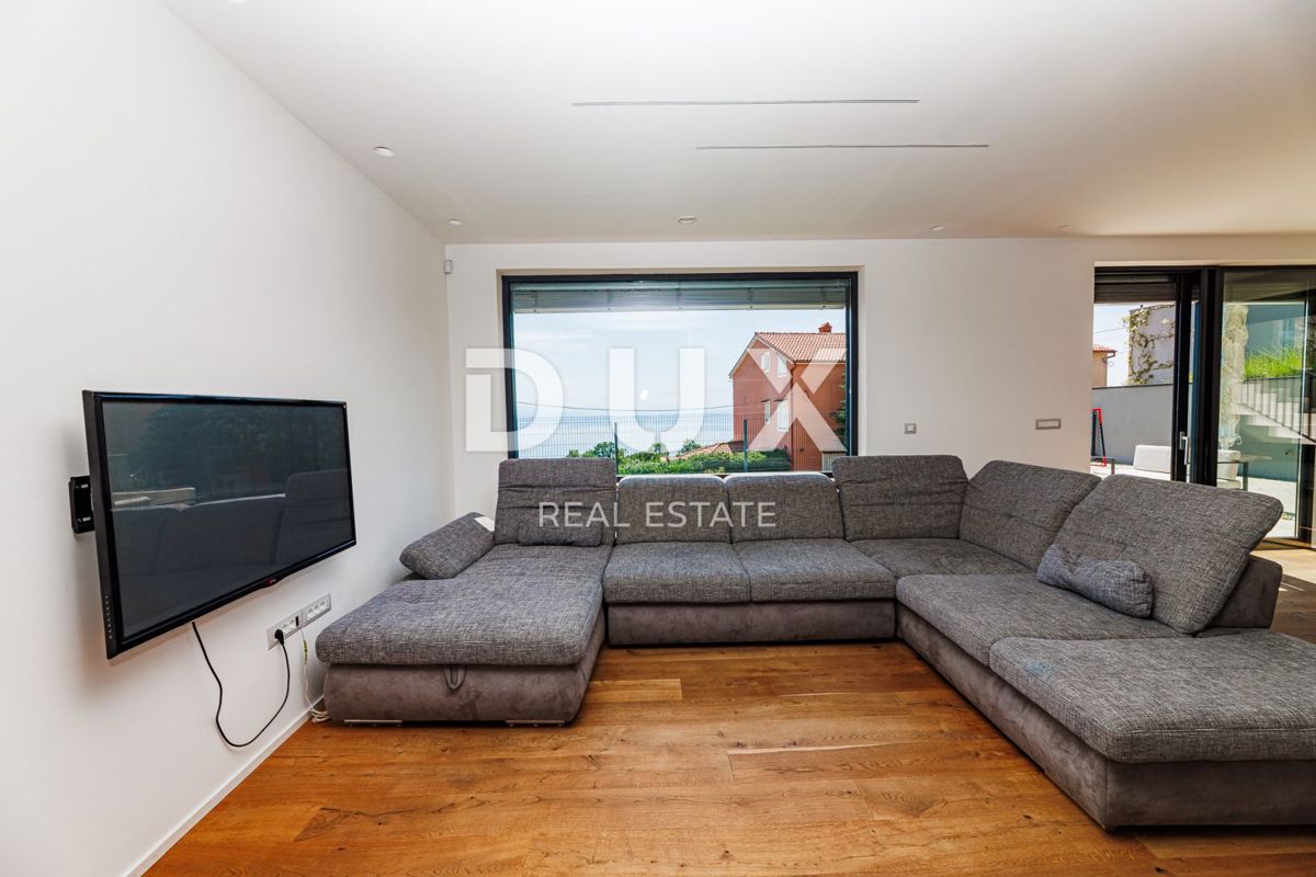 OPATIJA, BREGI - casa indipendente 180m2 con vista panoramica sul mare + giardino 600m2