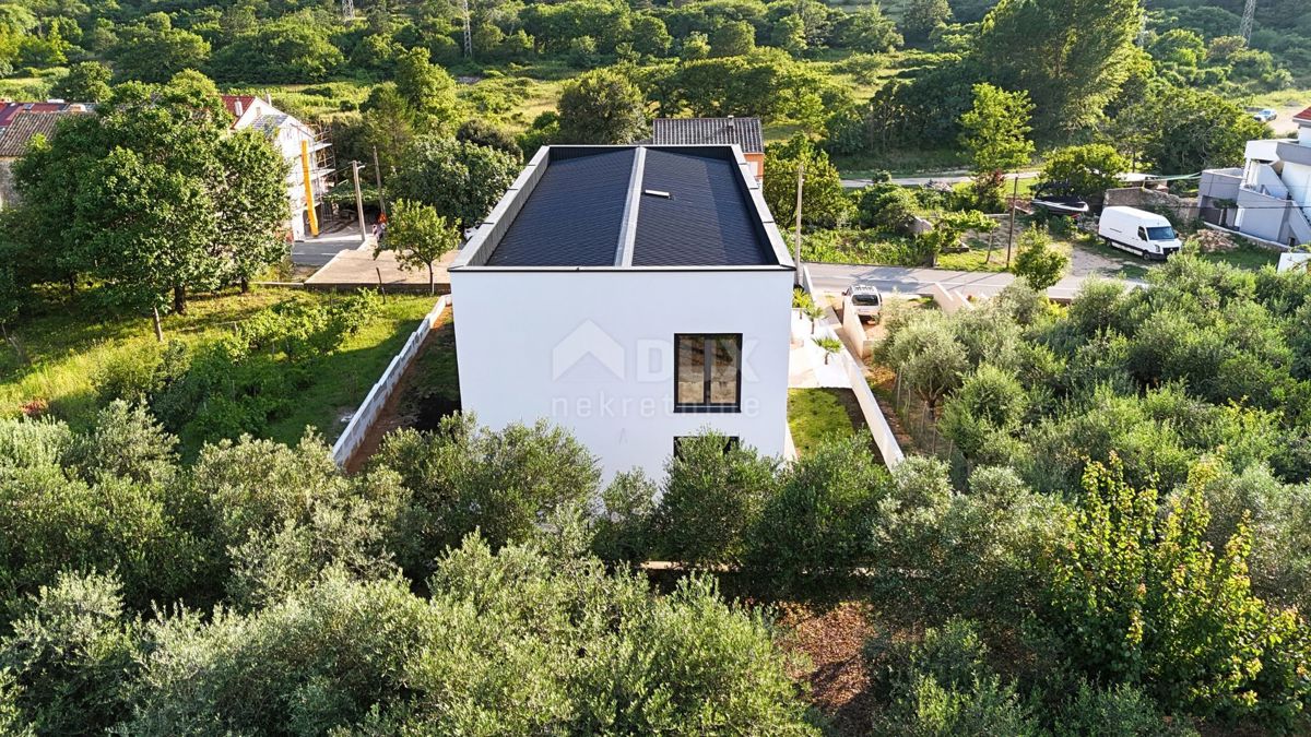 ISOLA DI KRK, BAŠKA (dintorni) - Una casa perfetta in un ambiente verde