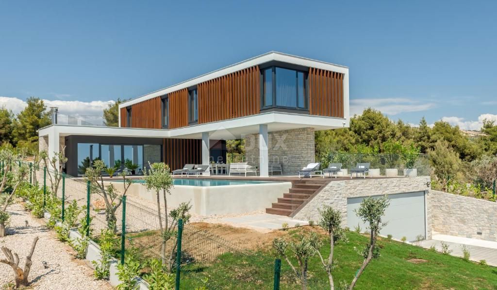 DALMAZIA PRIMOŠTEN Villa con piscina e vista mare