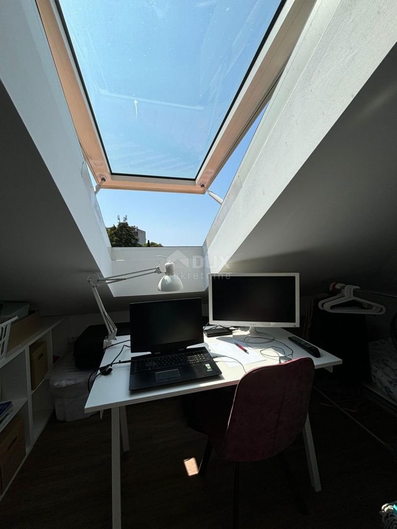 ISTRIA, PULA - Un gioiello unico a 200 metri dal mare in villa austro-ungarica con giardino!