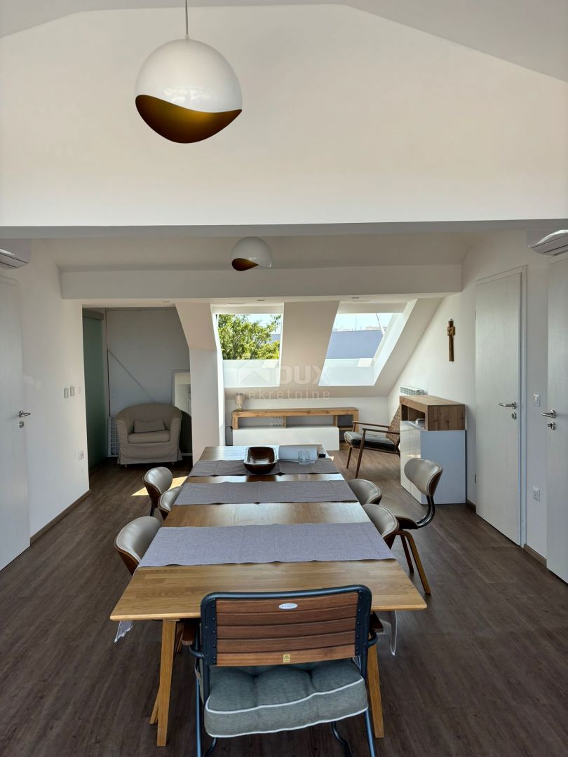 ISTRIA, PULA - Un gioiello unico a 200 metri dal mare in villa austro-ungarica con giardino!