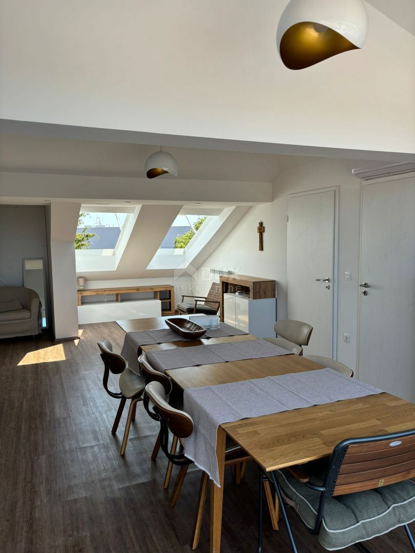 ISTRIA, PULA - Un gioiello unico a 200 metri dal mare in villa austro-ungarica con giardino!