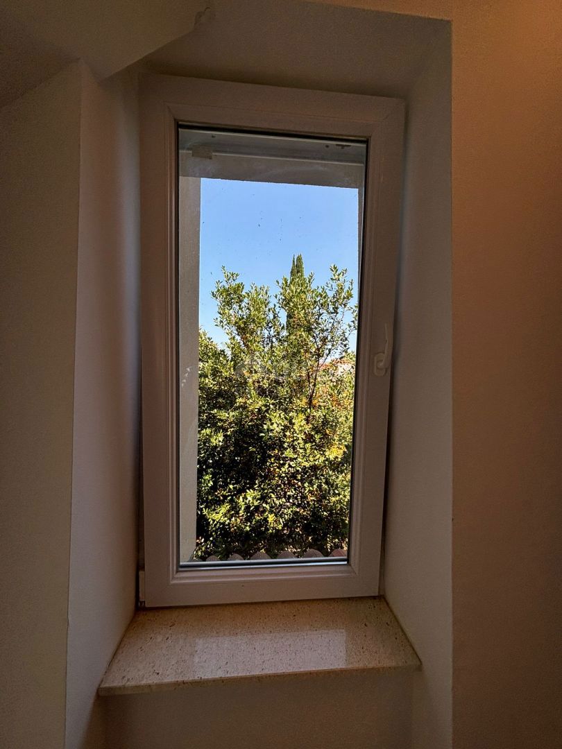 ISTRIA, PULA - Un gioiello unico a 200 metri dal mare in villa austro-ungarica con giardino!