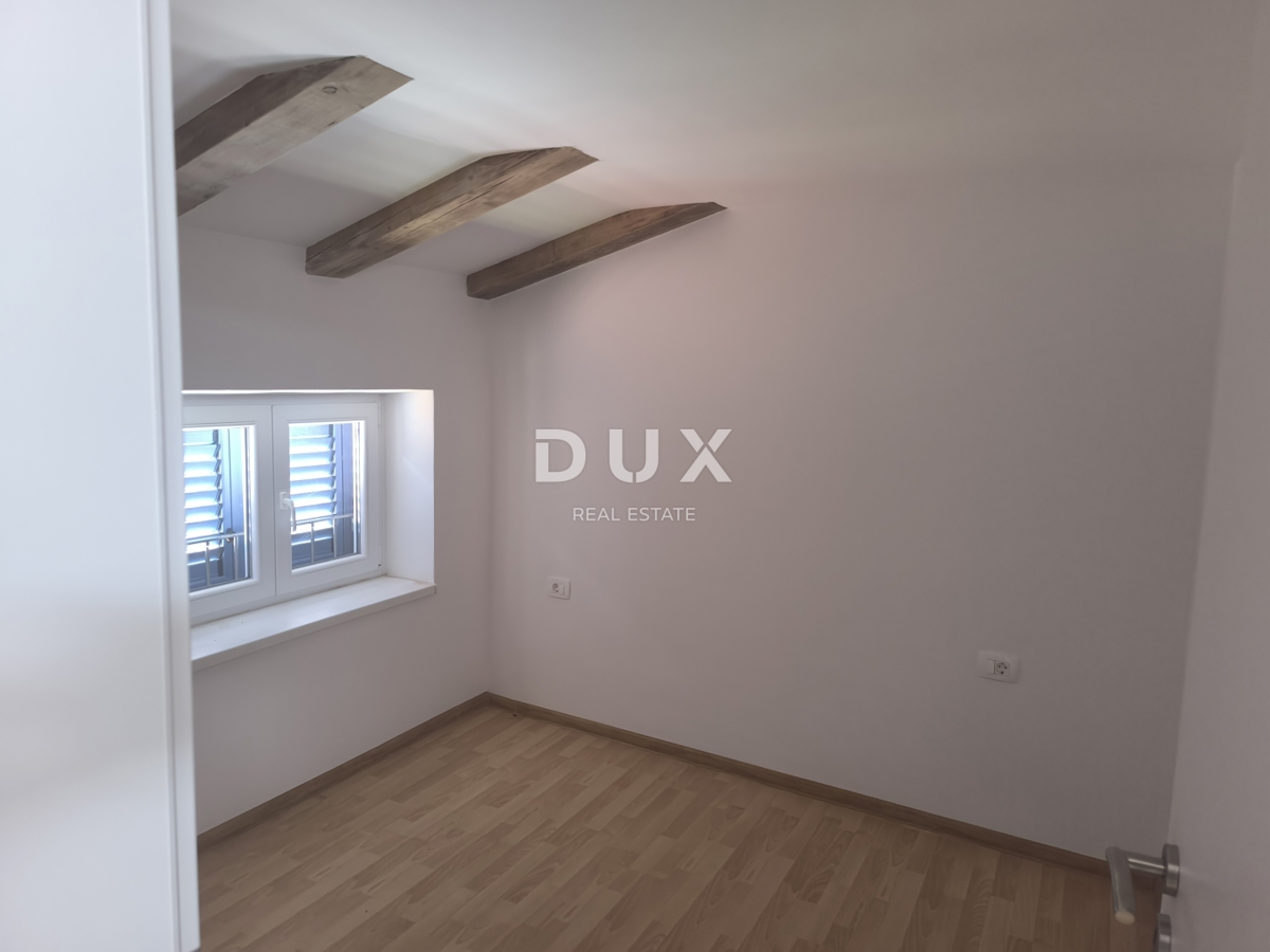 ISTRIA, JURŠIĆI - Casa a schiera in pietra con piscina + appartamento, CHIAVI IN MANO