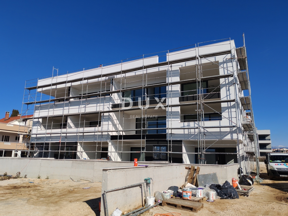 ZADAR, PRIVLAKA - Opportunità esclusiva per una vita lussuosa vicino alla spiaggia in una nuova costruzione moderna! S1