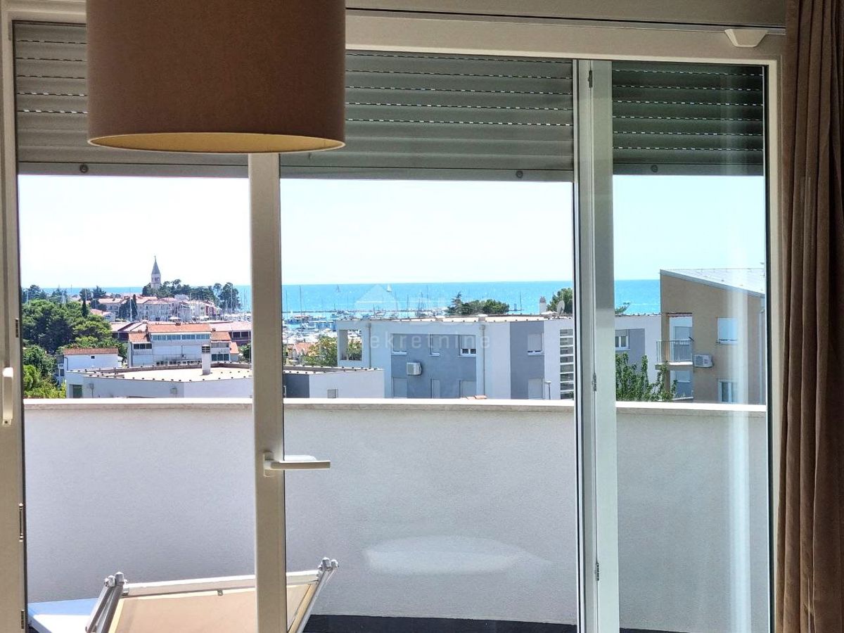 ISTRIA, NOVIGRAD - Lussuoso appartamento con 3 camere da letto + bagno con bellissima vista sul mare, 118 m2