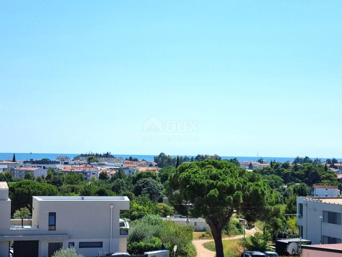 ISTRIA, NOVIGRAD - Lussuoso appartamento con 3 camere da letto + bagno con bellissima vista sul mare, 118 m2