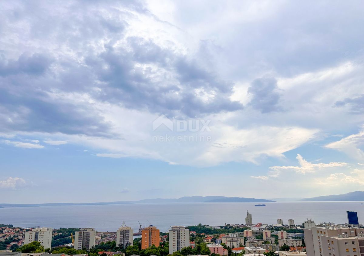 RIJEKA, GORNJA VEŽICA - ristrutturato 2 camere da letto + soggiorno con vista aperta