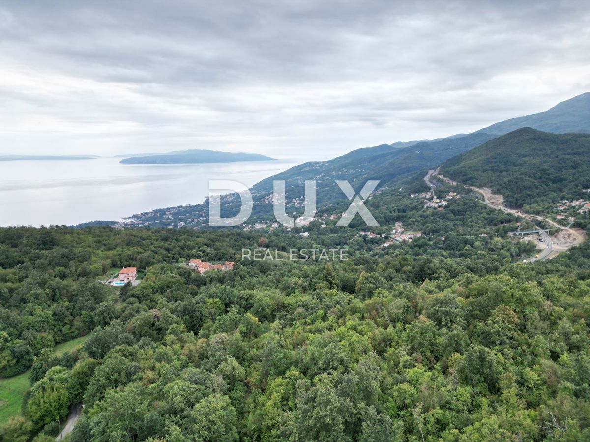 OPATIJA, VEPRINAC - terreno di 6700 m2 con bellissima vista sul mare per un rifugio di montagna, per scopi sportivo-ricreativi-turistici