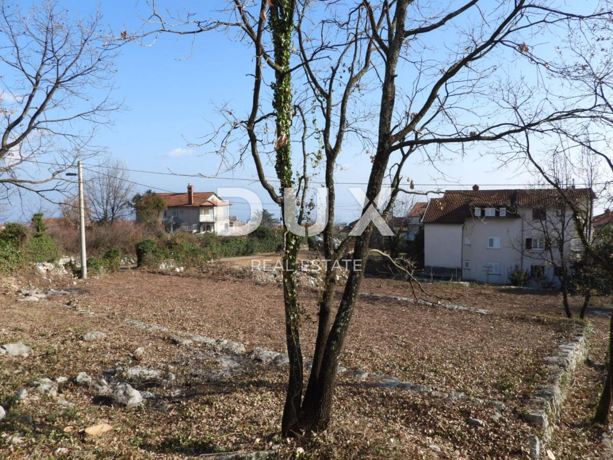 OPATIJA, IČIĆI - terreno edificabile 2800m2 CON PERMESSO DI UBICAZIONE!! E con vista mare per un edificio residenziale - appartamenti/appartamenti