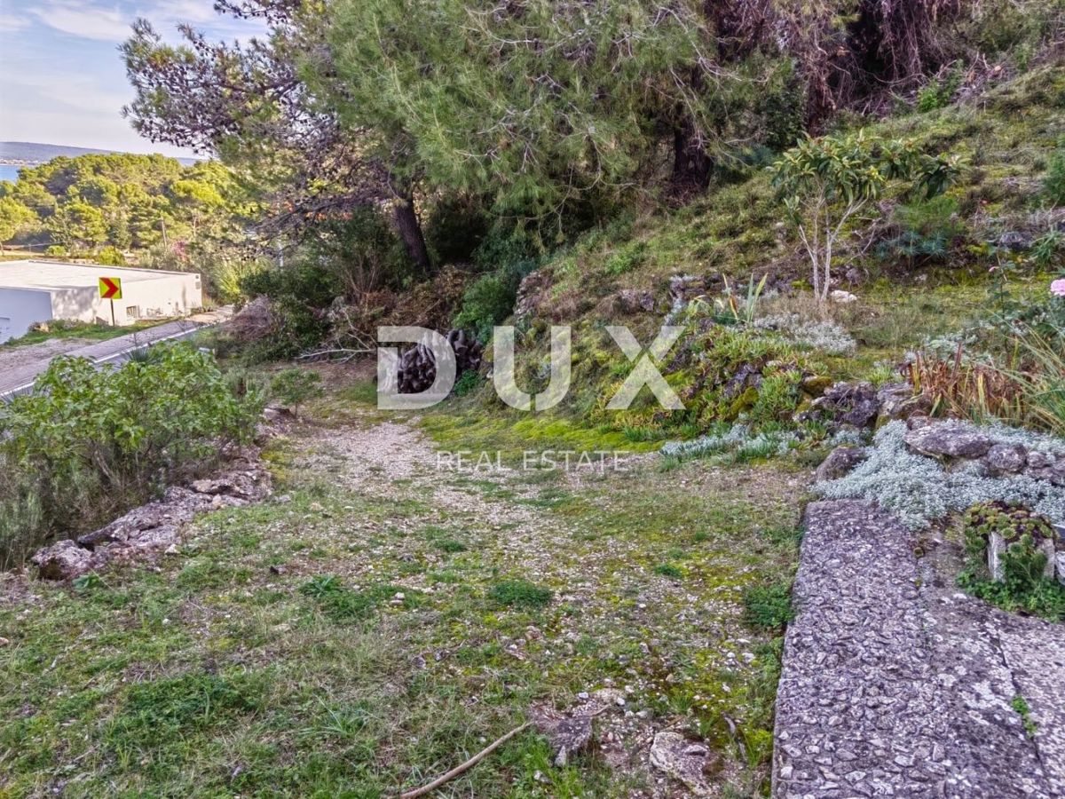 UGLJAN, KALI - Casa con vista sul mare e ampio giardino