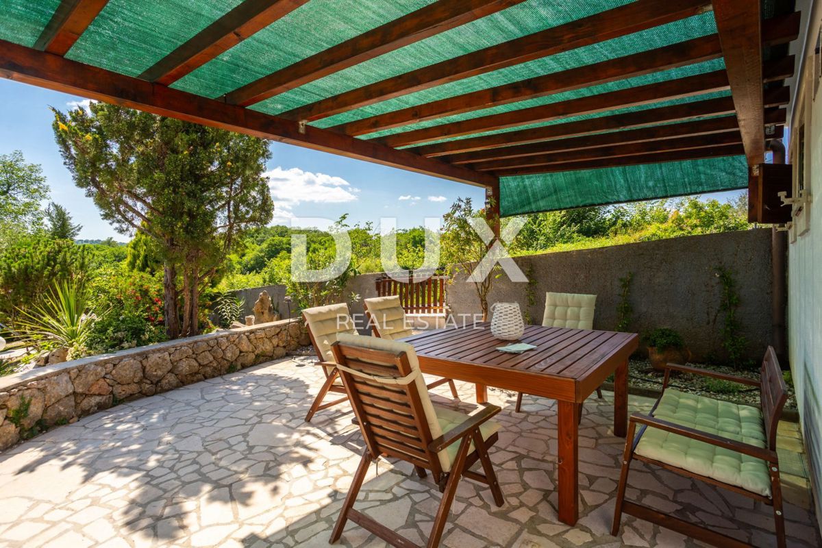 ISOLA DI KRK, VRBNIK (dintorni) - Casa con piscina e jacuzzi