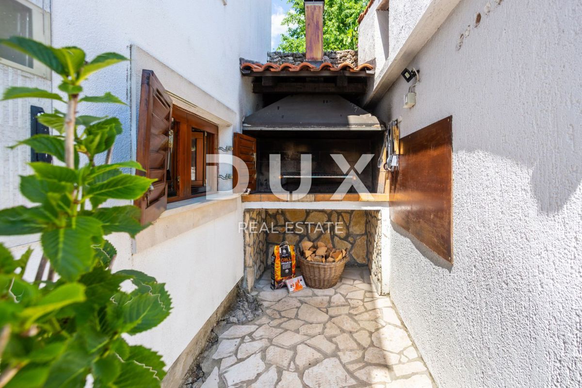 ISOLA DI KRK, VRBNIK (dintorni) - Casa con piscina e jacuzzi