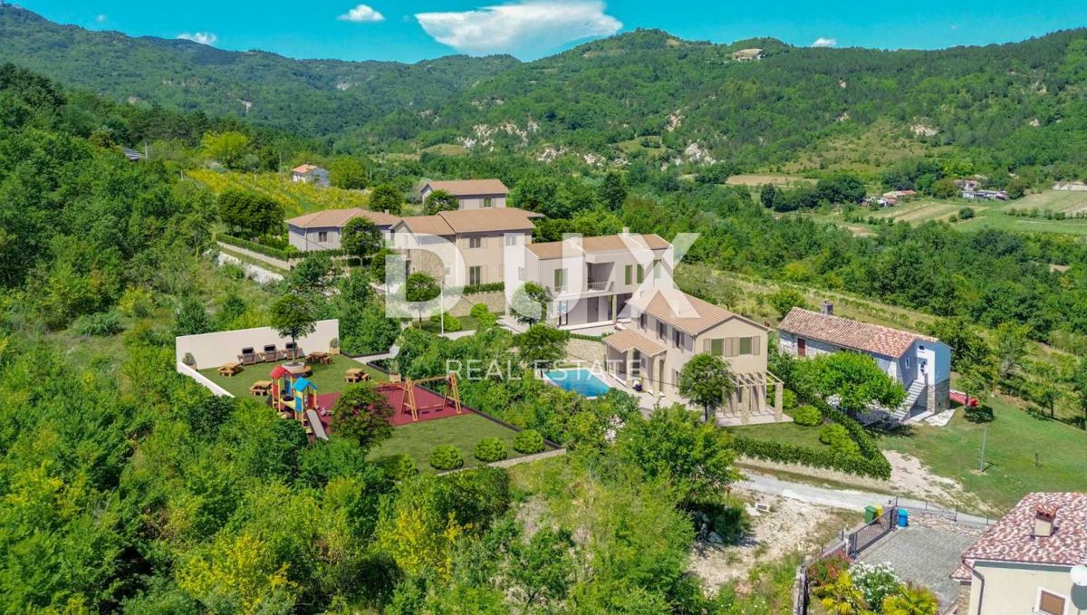 ISTRIA, PIĆAN - Bella casa su un piano con piscina in un ambiente dolce