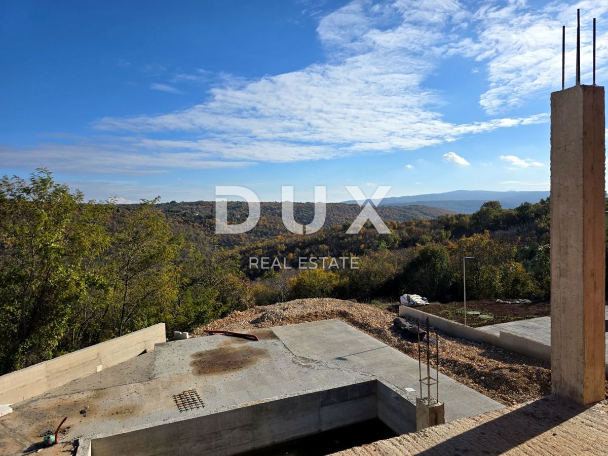 ISTRIA, LABIN - Casa con piscina e vista panoramica