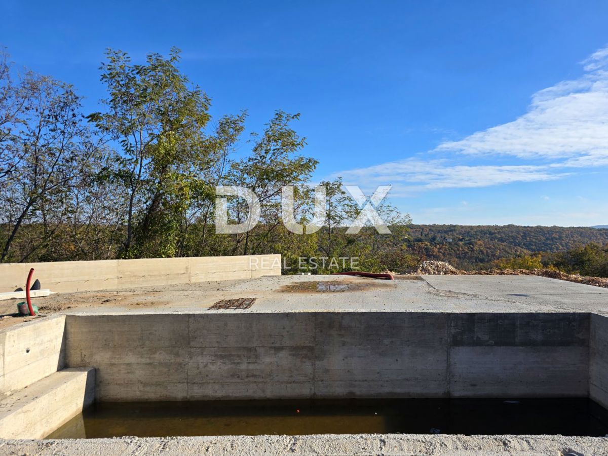 ISTRIA, LABIN - Casa con piscina e vista panoramica