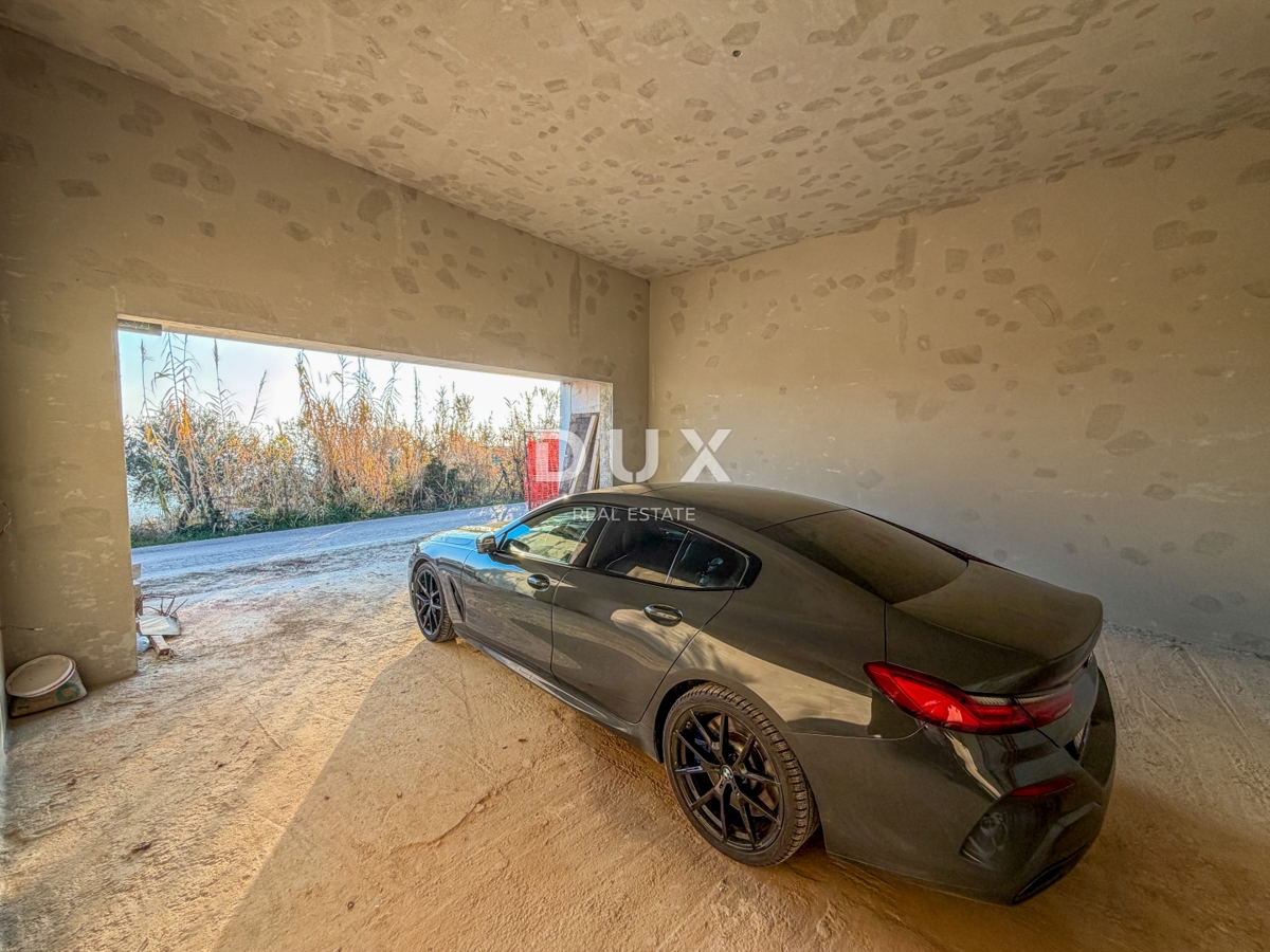 ISTRIA, KRASICA - moderna villa indipendente con piscina con vista panoramica e garage