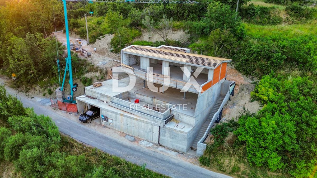 ISTRIA, KRASICA - moderna villa indipendente con piscina con vista panoramica e garage