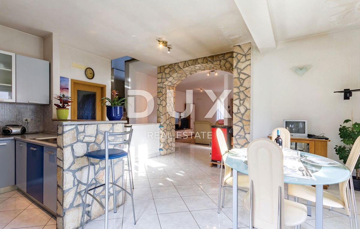 ISTRIA, LABIN - Casa con piscina
