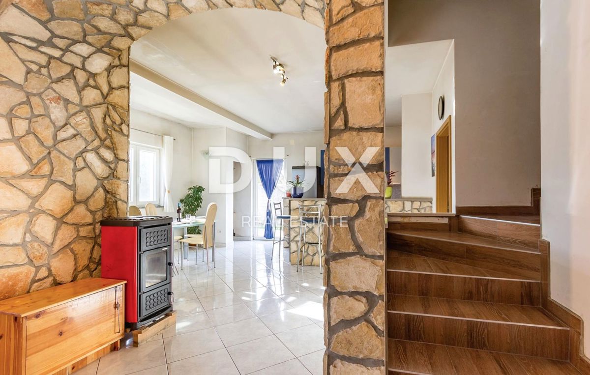ISTRIA, LABIN - Casa con piscina