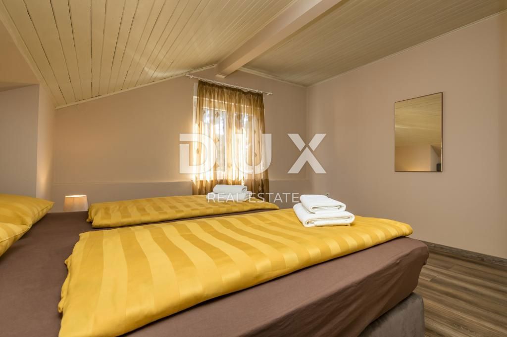 MALI LOŠINJ, CENTRO – Villa a Mali Lošinj, a 200 m dal mare – Vista perfetta e attività commerciale avviata