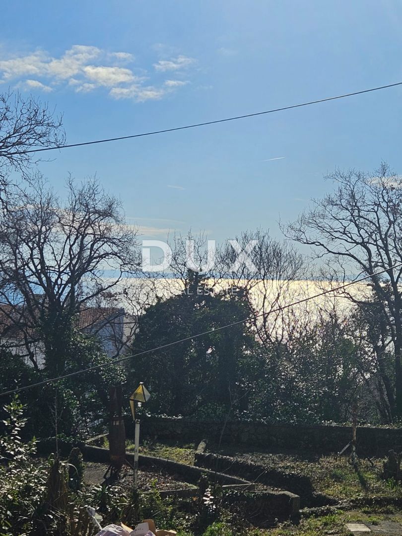 OPATIJA, VOLOSKO - casa indipendente con grande potenziale vicino al mare e ad Opatija