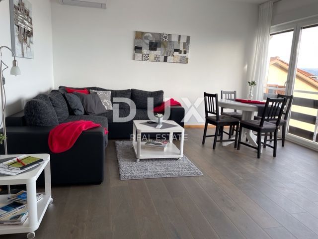 ABBAZIA - casa indipendente, 350 m2, vista, giardino, piscina!!!