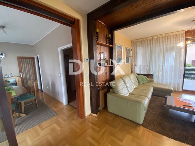 ABBAZIA - casa indipendente, 350 m2, vista, giardino, piscina!!!