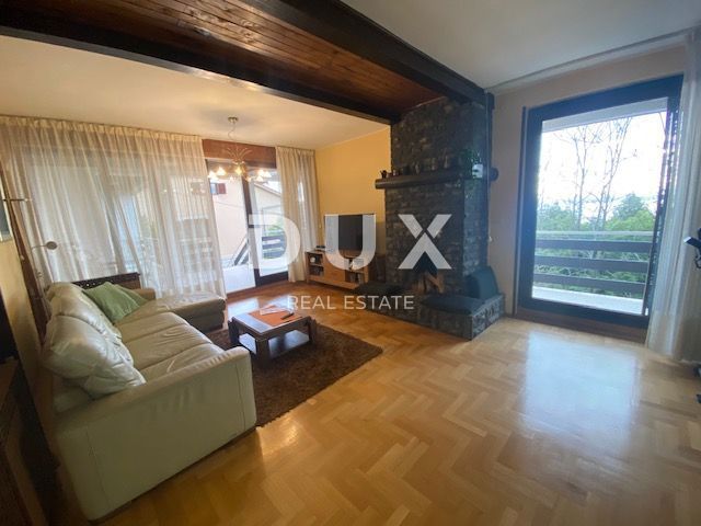 ABBAZIA - casa indipendente, 350 m2, vista, giardino, piscina!!!