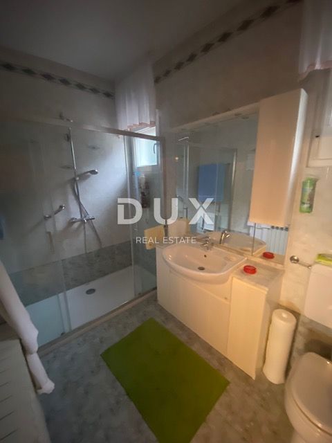 ABBAZIA - casa indipendente, 350 m2, vista, giardino, piscina!!!