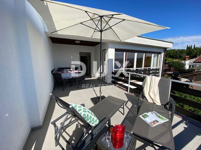ABBAZIA - casa indipendente, 350 m2, vista, giardino, piscina!!!