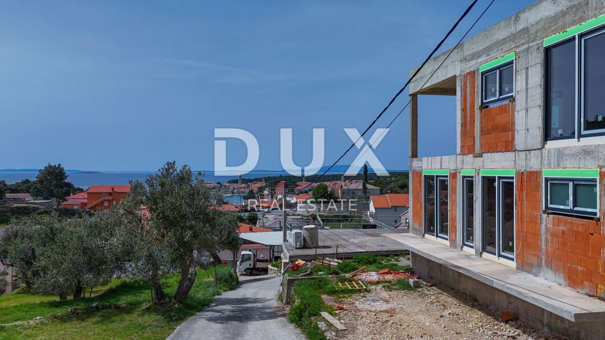 ISOLA DI RAB, BANJOL - Appartamento al piano terra di un nuovo edificio con giardino 