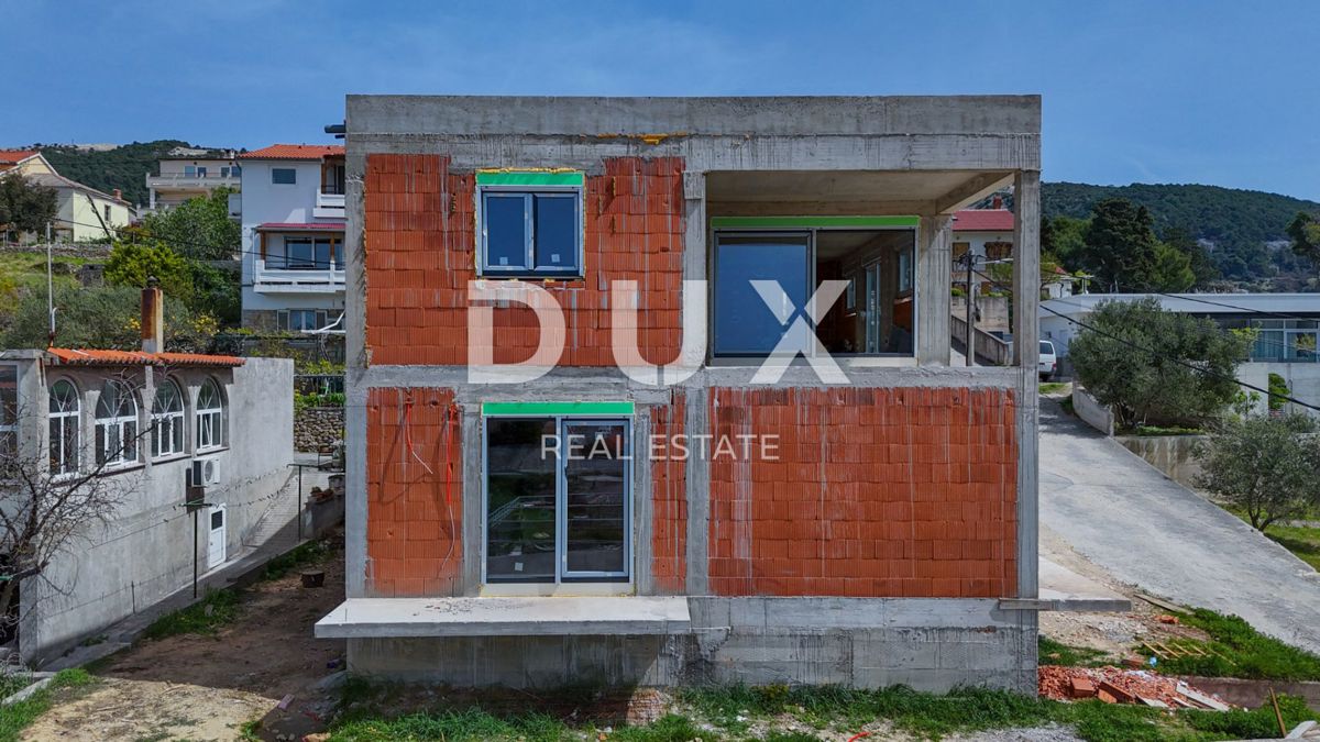 ISOLA DI RAB, BANJOL - Appartamento al piano terra di un nuovo edificio con giardino 