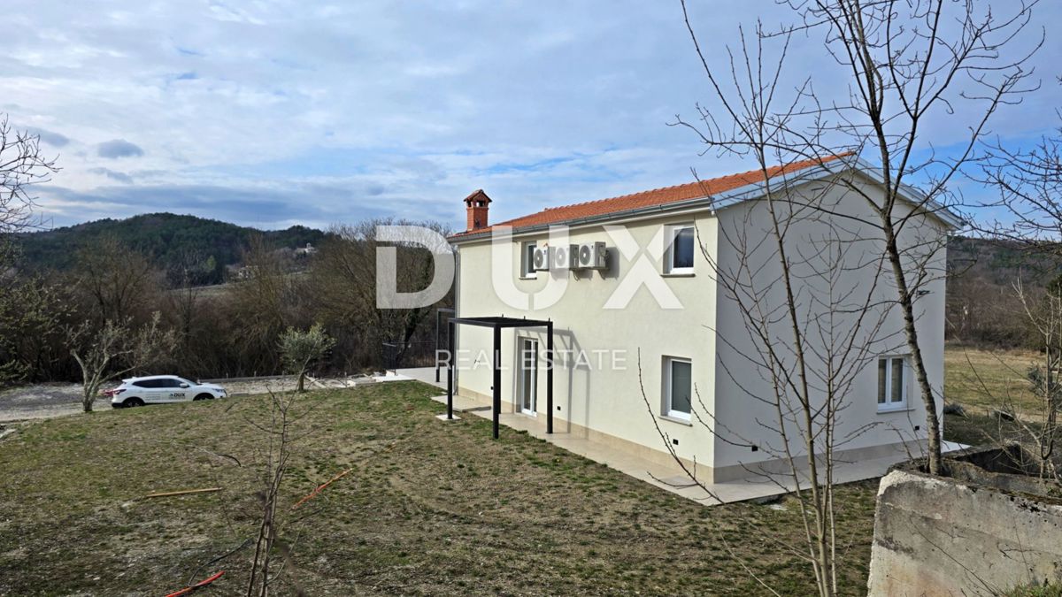 ISTRIA, CEROVLJE - Casa con piscina e due terreni edificabili