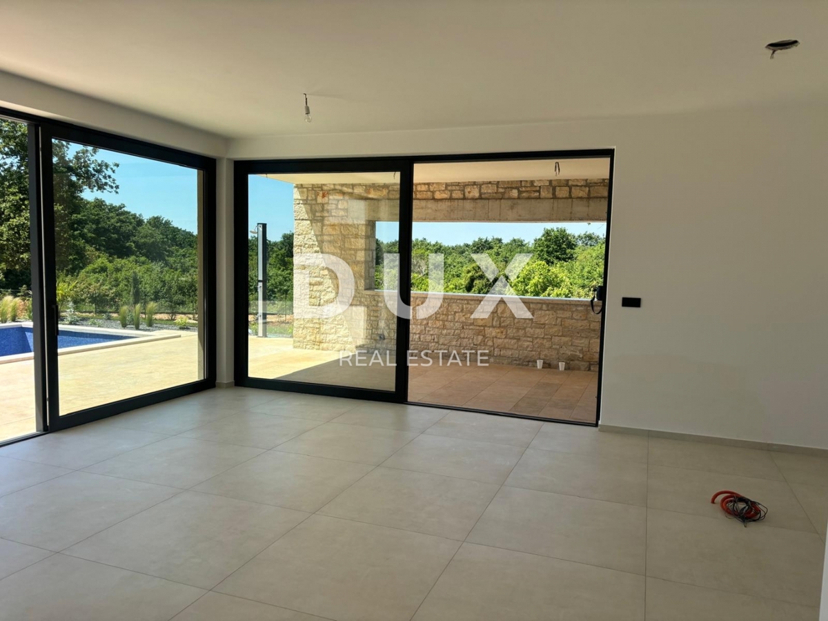 ISTRIA, SVETVINČENAT - Moderna casa rustica a un piano con piscina! Programma SMART!