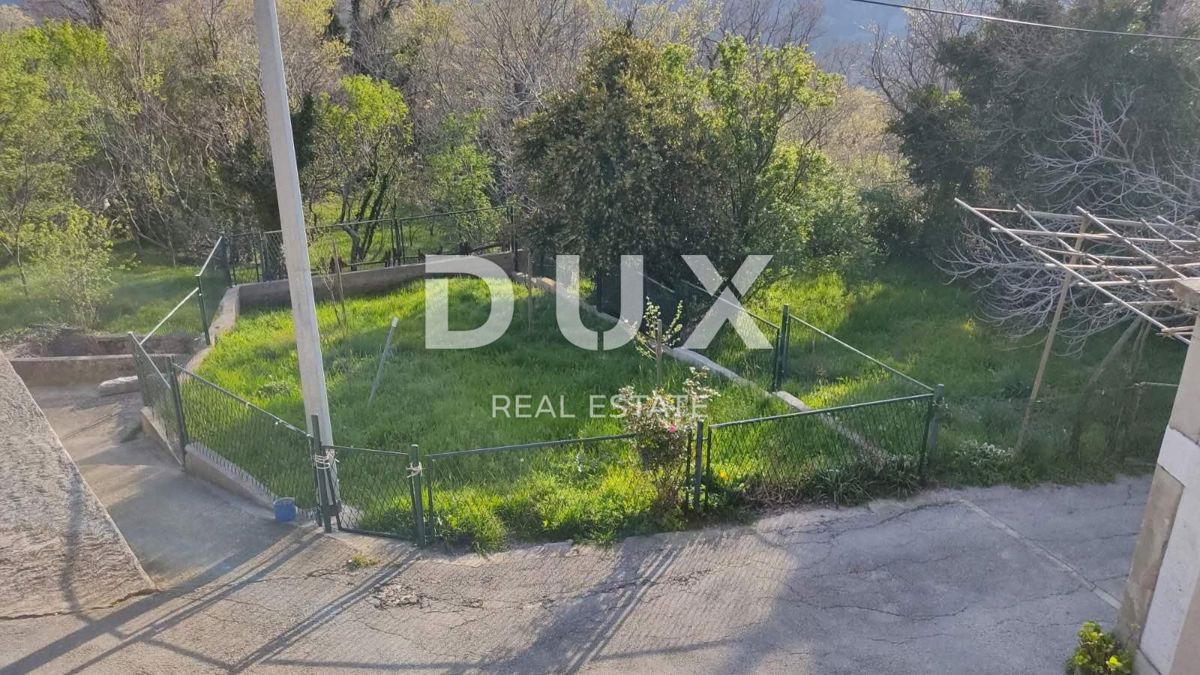 CRIKVENICA, TRIBALJ - Casa in pietra 135 m2, con vista mare