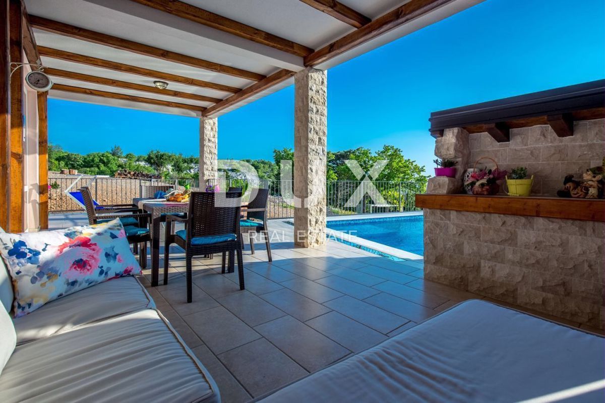 JABLANAC - casa 260m2 con piscina e vista mare