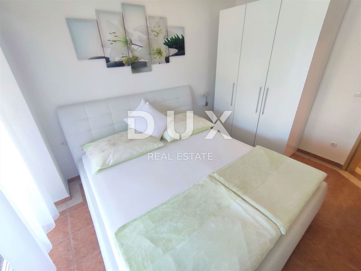 ISTRIA, VALBANDON - Casa con appartamenti vicino al mare con 7 appartamenti e un grande giardino