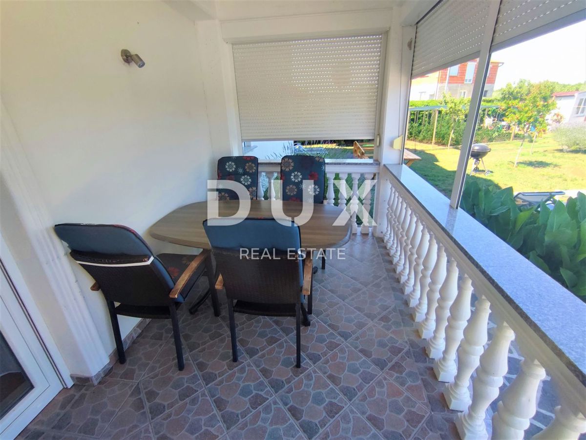 ISTRIA, VALBANDON - Casa con appartamenti vicino al mare con 7 appartamenti e un grande giardino
