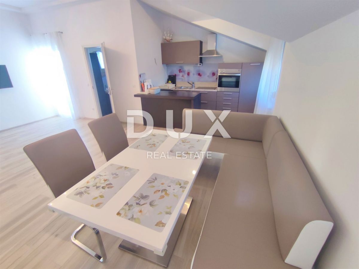 ISTRIA, VALBANDON - Casa con appartamenti vicino al mare con 7 appartamenti e un grande giardino